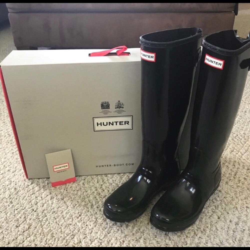 Hunter glossy black rain boots